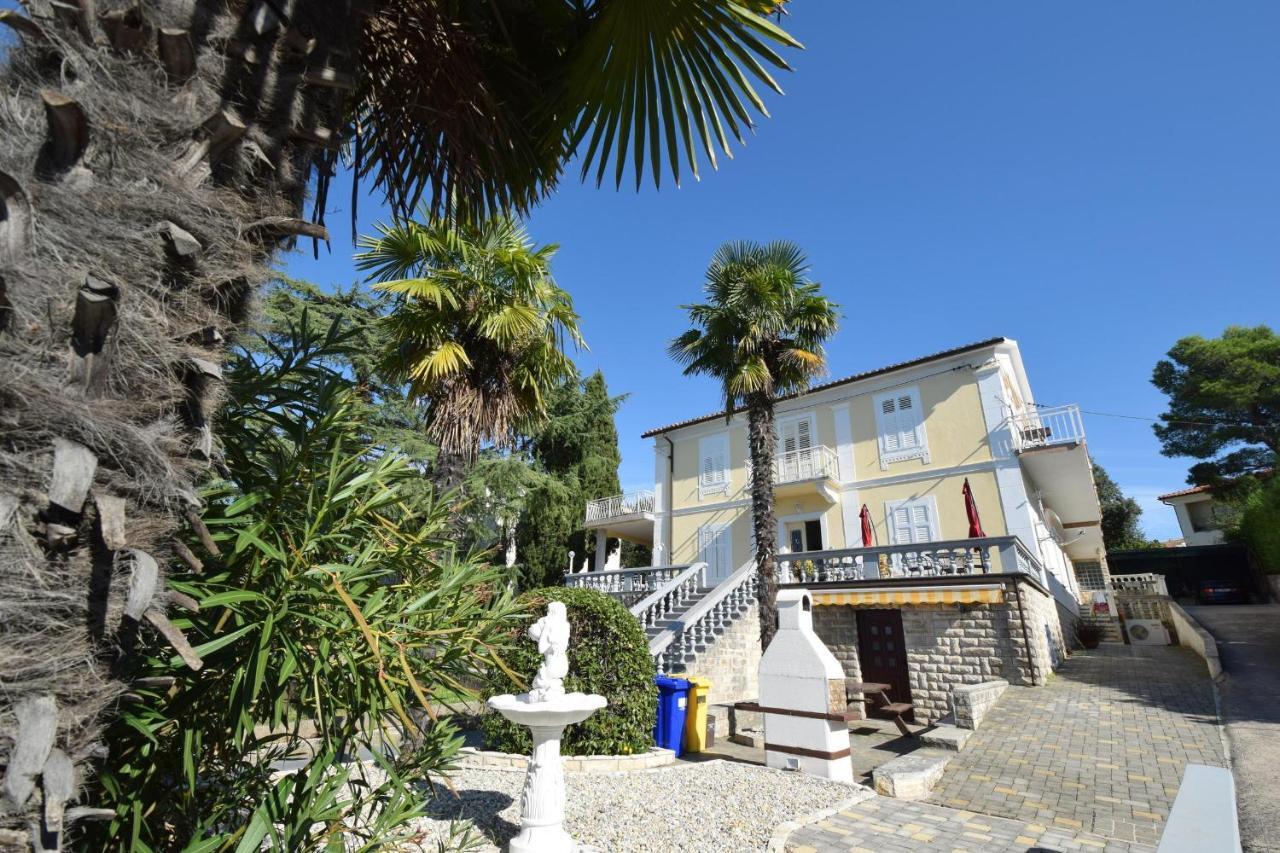 Apartments Margarita Малинська Екстер'єр фото