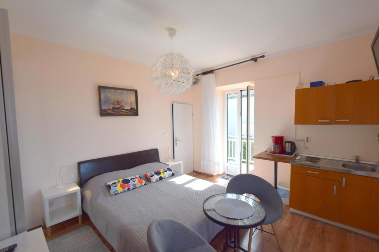 Apartments Margarita Малинська Екстер'єр фото